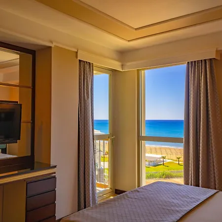 Royal Atlantis & Otel 5*