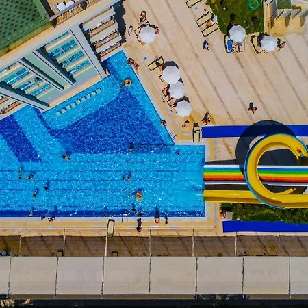 Отель Royal Atlantis & 5*