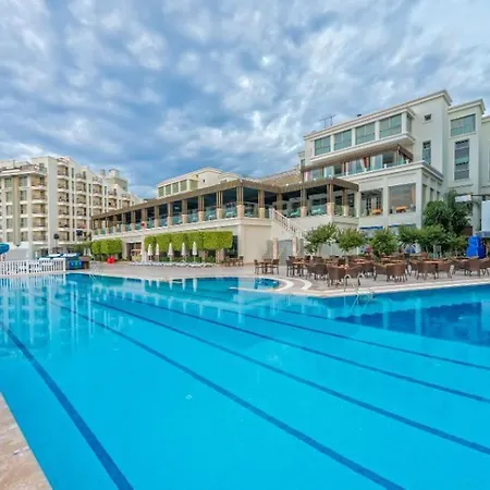 Royal Atlantis & Otel Side