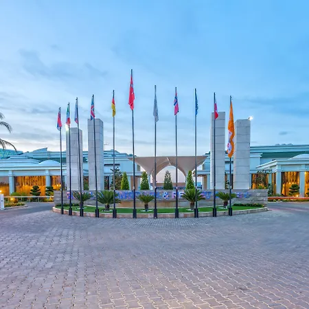 Royal Atlantis & Отель