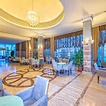 호텔 Royal Atlantis & 5*