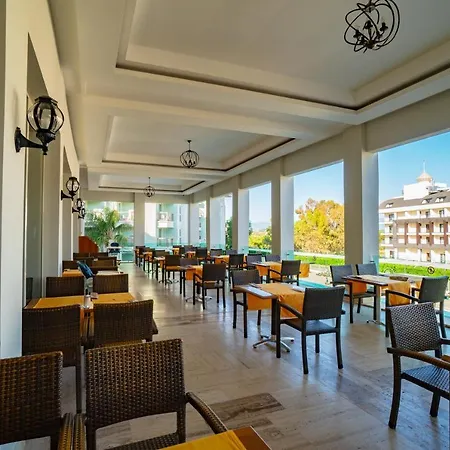 Royal Atlantis & Hotel Gundogdu (Side)