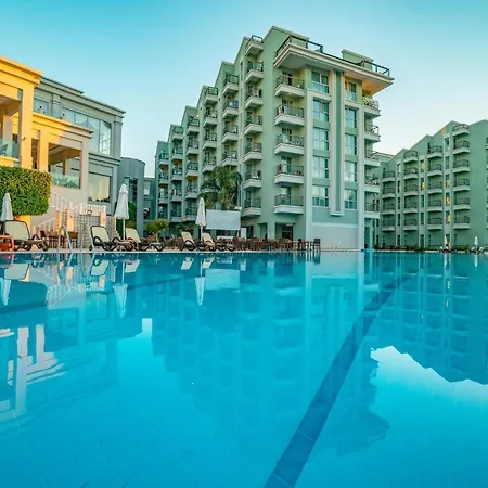 Royal Atlantis & 5* Gundogdu (Side)