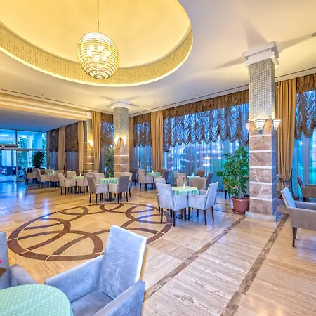 Szálloda Royal Atlantis & 5*